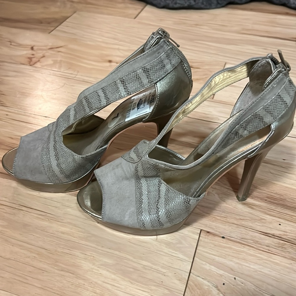 Nine West snake skin zip in heels